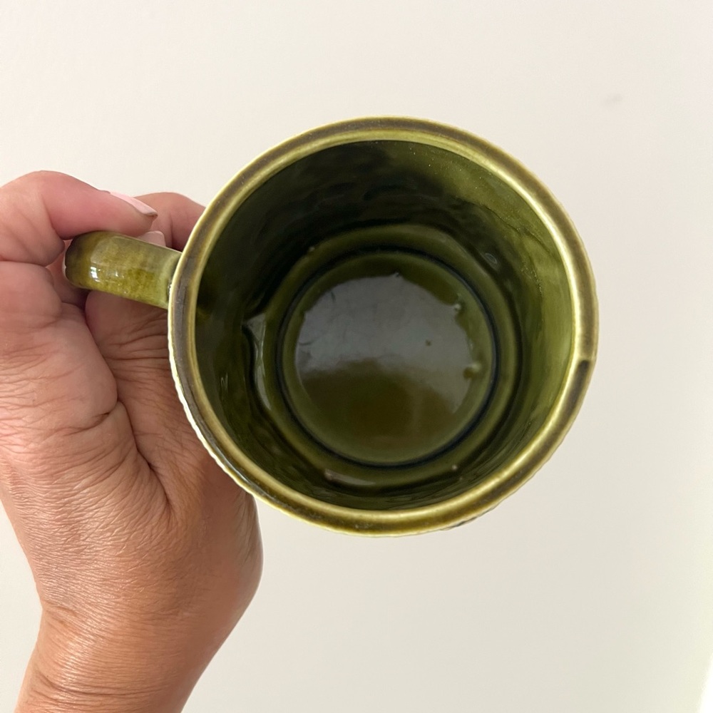 Pretty avocado green mid century mug unmarked in good condition - Picture 5 of 8